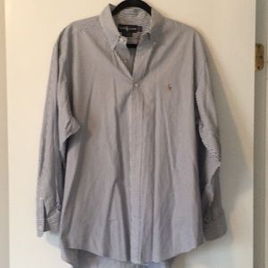 Men’s button up dress shirt